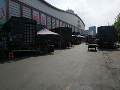 -上海市江桥批发市场经营管理有限公司-停车场