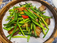 韭菜花炒烧肉-米庄·原味私房菜(骏壹万邦店)