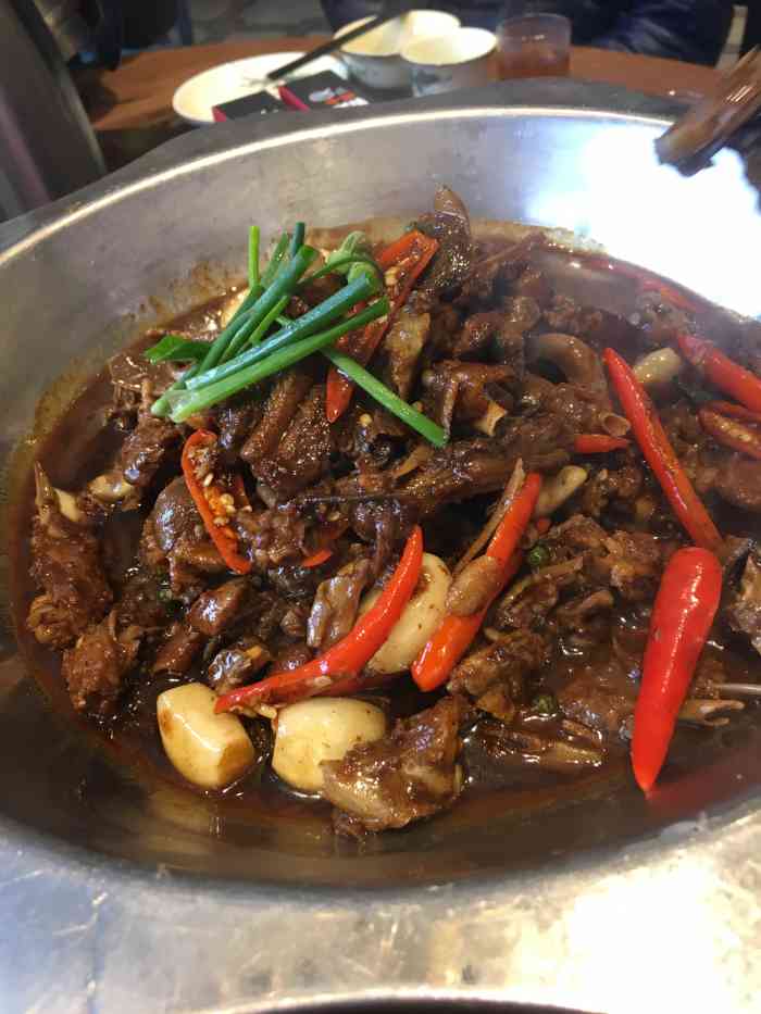 短发服务员服务态度真差,严重影响心情