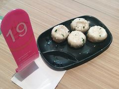 -小杨生煎(金山百联购物中心3楼店)