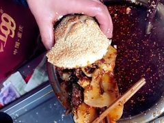 -老鼓楼麻辣烫夹馍