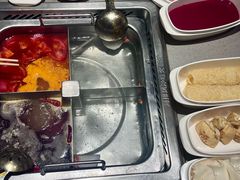 -海底捞火锅(新松江路店)