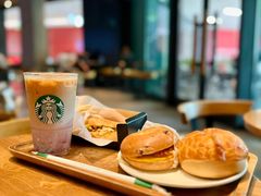 -星巴克(宏汇国际广场店)