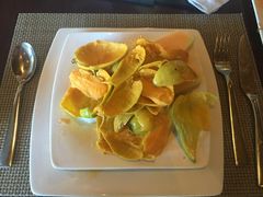 -三亚湾海居铂尔曼度假酒店