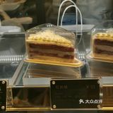 佑禾排累了，吃个虎皮蛋糕！