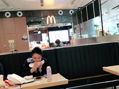 大堂-麦当劳(北京大兴机场二层国内到达(安检外)店)