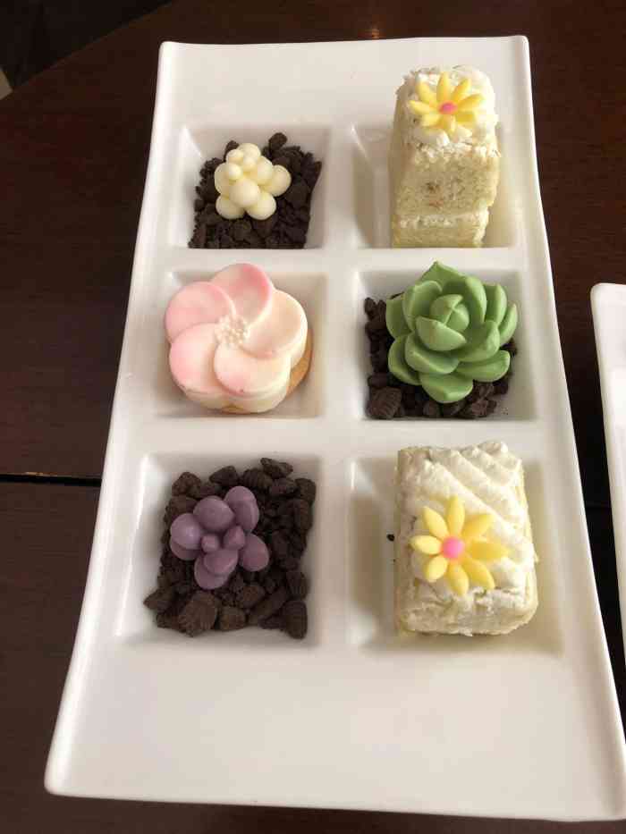 上海丽笙精选海仑宾馆bar505-"午饭后逛逛南京路,特意找到这家环境