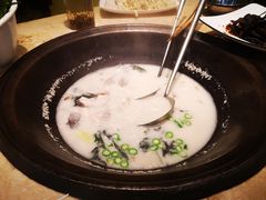 -陈大锅·岳阳鱼馆·地道岳阳菜(美食街店)