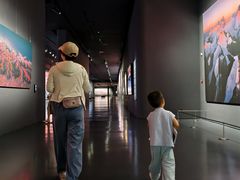 -罗红摄影艺术馆