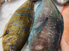 -三亚火车头万人海鲜广场