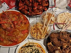 -李双猪·小龙虾·烧烤·羊肉煲(乐山店)