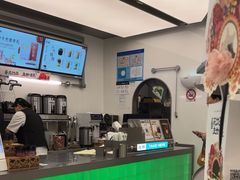 -沪上阿姨·臻选茶饮(上海环球港店)