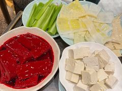 -肖肖酸萝卜鱼火锅(总店)