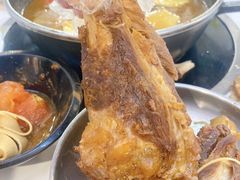 -运气牛自助酱大骨火锅(南京东路店)