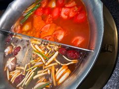 -湊湊火锅·茶憩(南京东路悦荟店)