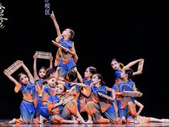 -西安小天鹅艺术团(曲江Alice店)