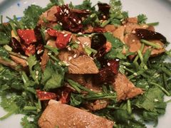 香菜拌牛肉-荷花亭·湖北融合菜(十堰武商MALL店)