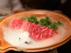-三出山火锅(南京万象天地店)