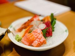 刺身拼盘（中）-初居食屋日式料理(万象城购物中心店)