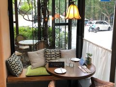靠窗位-夏朵餐厅(丁香店)