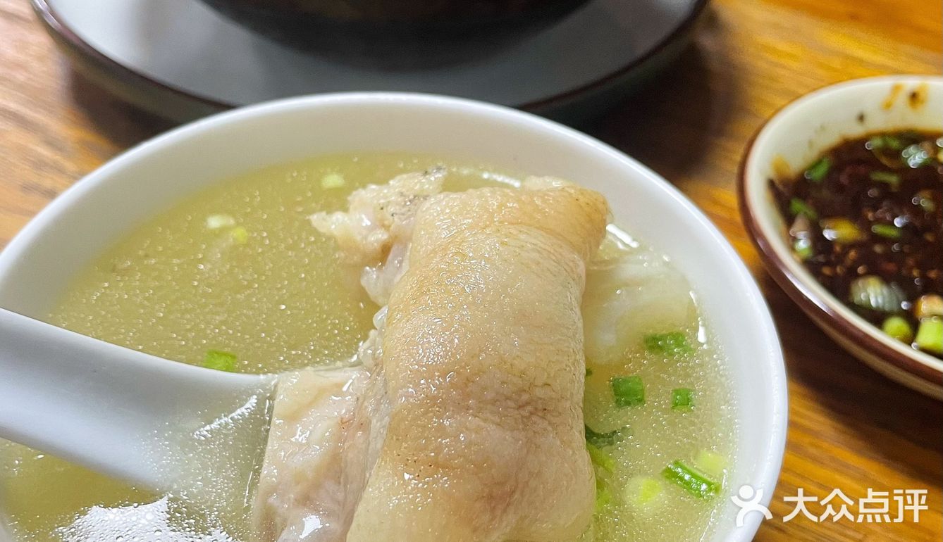 被这苍蝇小馆的豆花饭惊艳到了[色]