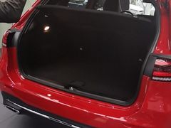 -上海星瀚奔驰4S店(红柳路店)