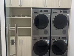 -宜必思酒店(北京三里屯呼家楼地铁站店)