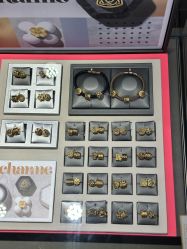 -周生生Chow Sang Sang(先天下店)