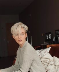 -AYO SALON