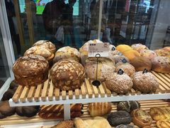 -焙丽拾光(麦凯乐直营店)