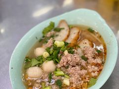 猪肉细米粉汤-榮泰米粉湯(Left Shop)