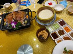 蒙古烤羊背-德乐海蒙餐