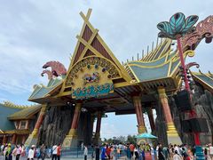 -七彩云南欢乐世界