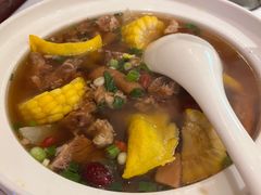 -江城小馆陕南妈妈菜·全球旅行餐厅(钟楼店)