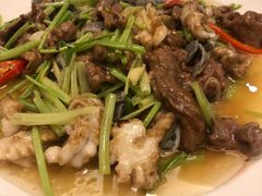 -新泉小傅美食(国贸天琴湾天境店)