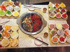 -红九格老火锅(三峡广场店)