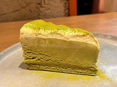 -必胜客(上海华谊新所店)