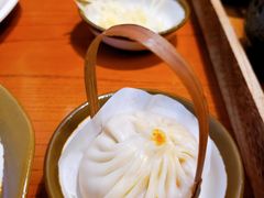手拆蟹黄小笼包-龍堂蟹黄小笼包(万家丽店)