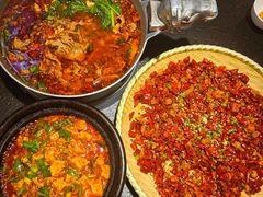 -万重锦·人文川菜馆(骡马市店)