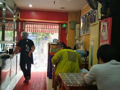 大堂-潘国仙耳光馄饨(黄家阙路店)