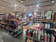 -三福时尚(三峡广场华夏银座店)