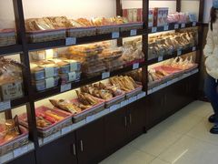 -红宝石·鲜奶小方·海派西点房(南翔店)