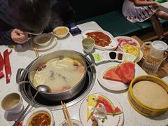 -三人行骨头王火锅(长寿店)