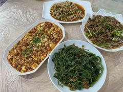 -洪霞餐馆