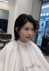 -BULB STUDIO 巴柏明星发型工作室