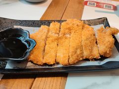 馋嘴炸猪排-馋三尺蟹粉小笼(人民广场店)