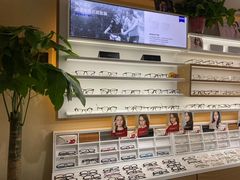 -视野联行眼镜·蔡司授权店(长白万象汇店)