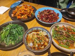-十三式重庆江湖菜(金茂览秀城店)