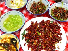 乾隆辣子鸡-荆九爷爆炒桥头三嫩(夫子庙店)