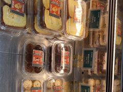-酥大興·新国潮糕点配茶饮(龙岗万达黑金店)